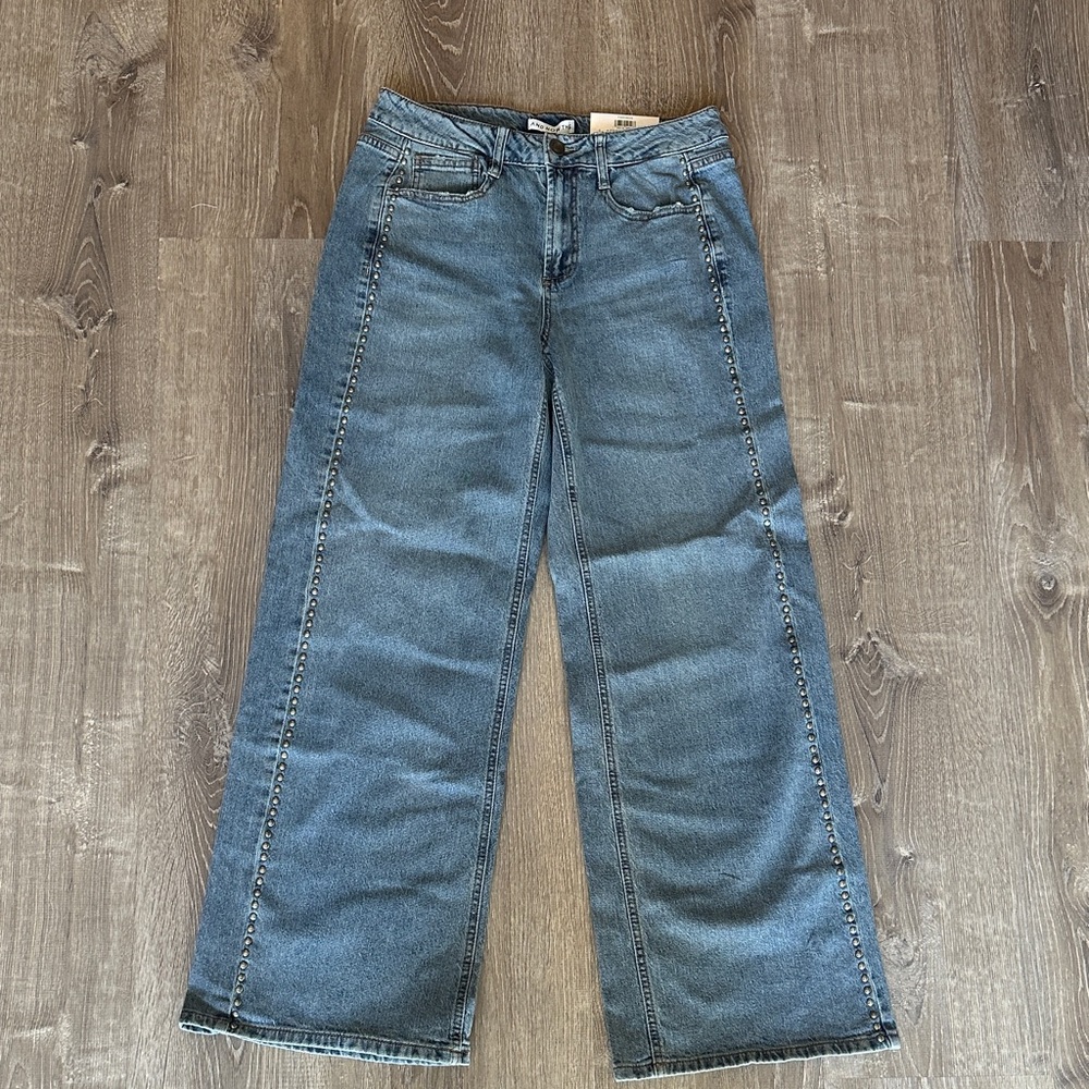 AND NOW THIS  The Studded Jean Midrise Stretch Wide Leg NWT size 28